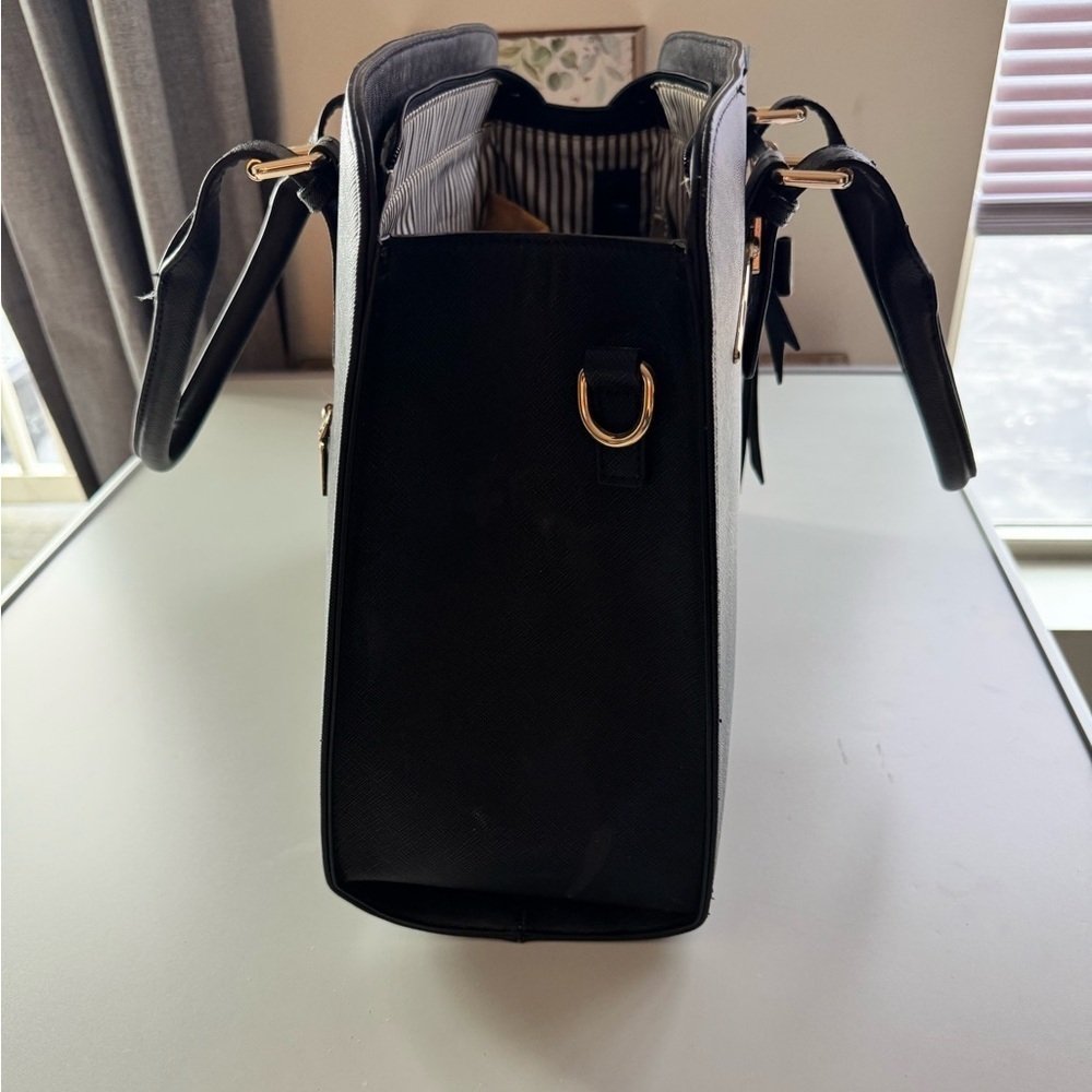 Elegant Black Tote Bag Set - Picture 3 of 9